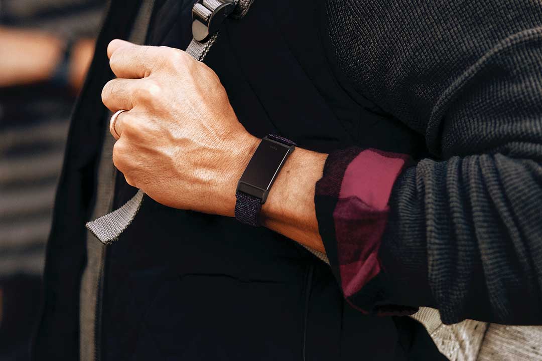 fitbit charge 4