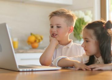 Mudah Sekali! Begini Cara Batasi Akses Internet untuk Anak