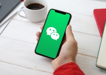 ilustrasi logo wechat di iphone