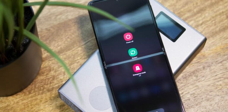 Samsung Galaxy Z Flip 3 Power Menu