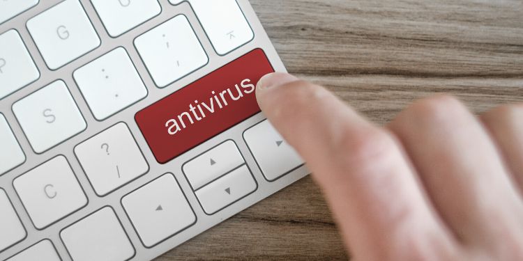 Perlukah Install AntiVirus Tambahan di Laptop?