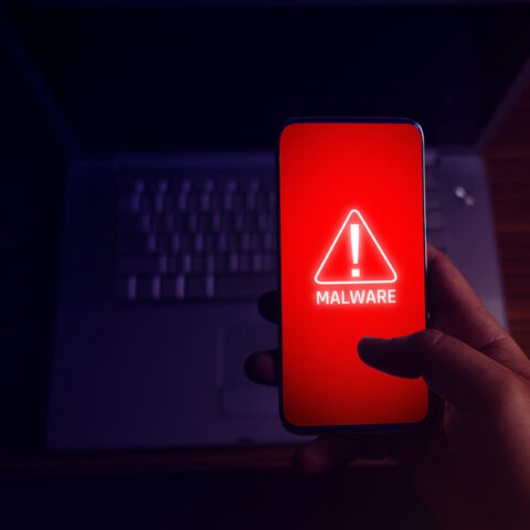 aplikasi malware penguras baterai