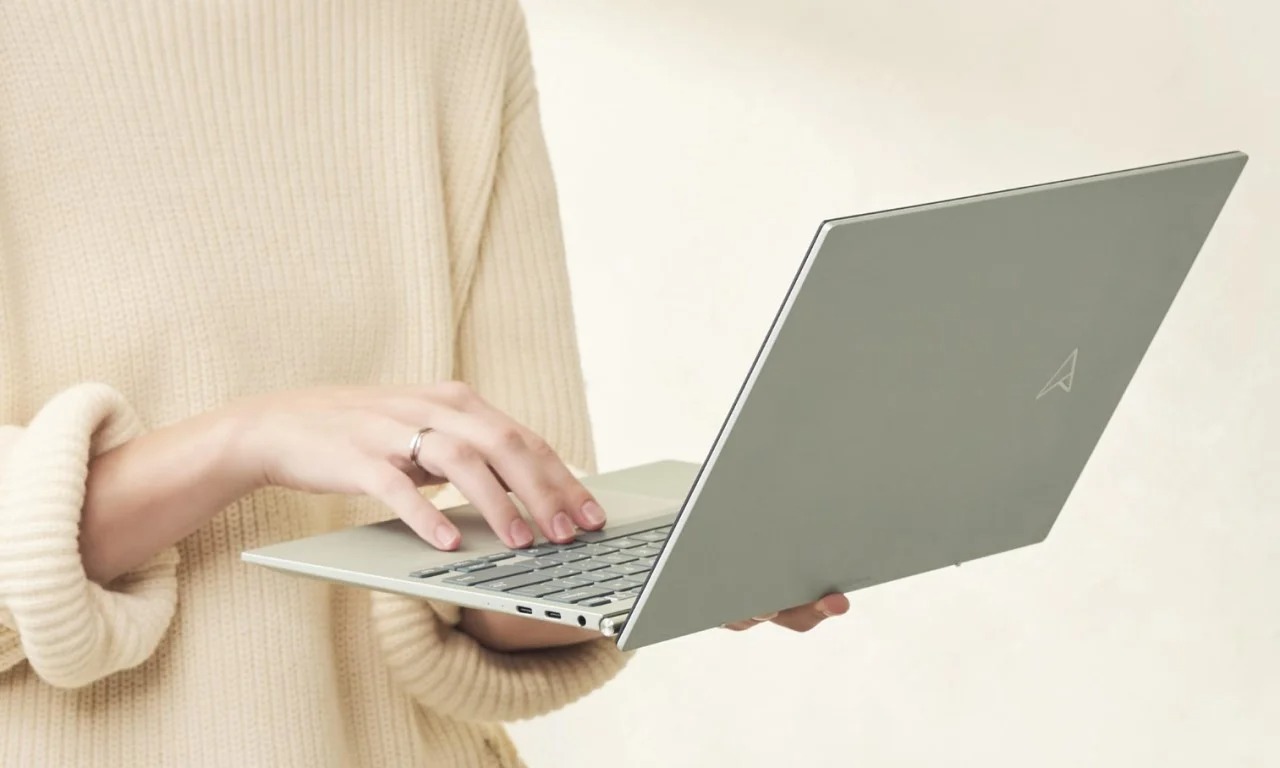 asus zenbook s13 oled (um5302)