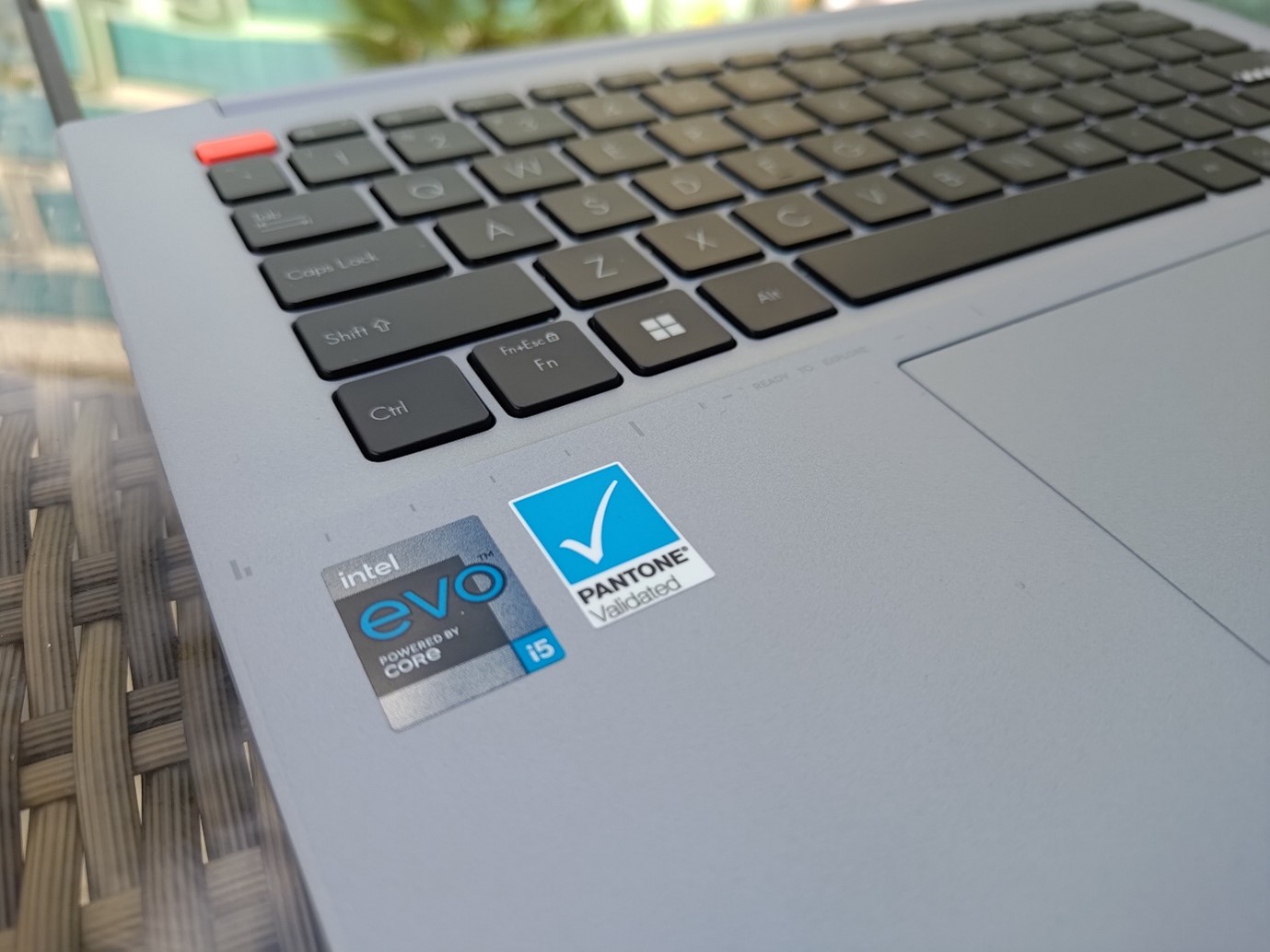 laptop asus vivobook terbaru