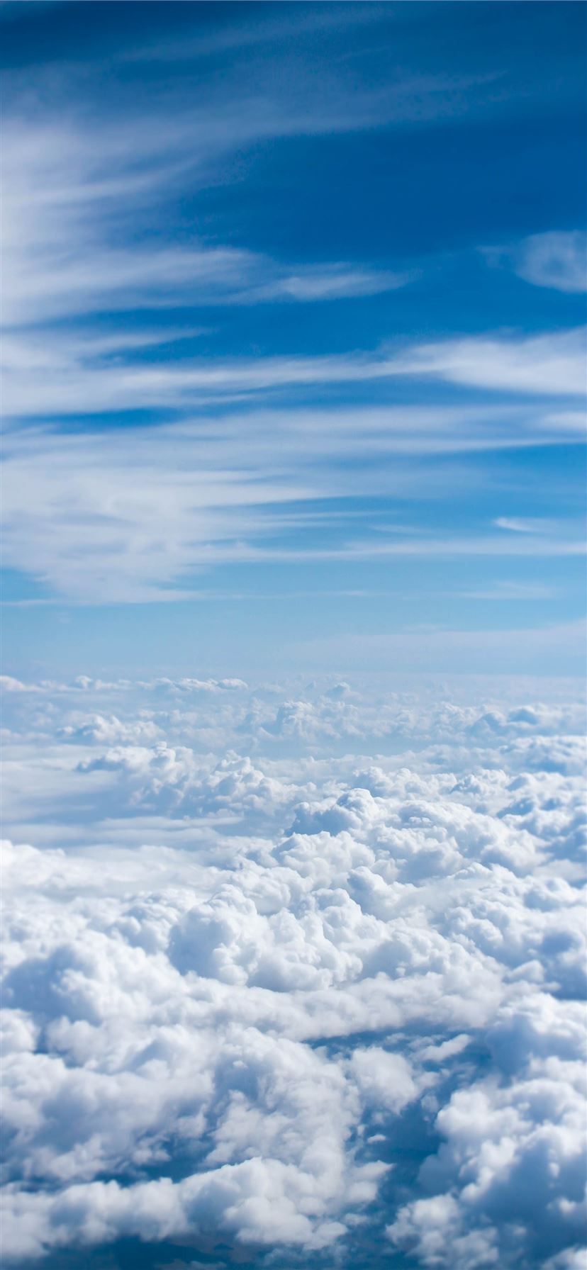 Wallpaper iPhone 11 tema Awan