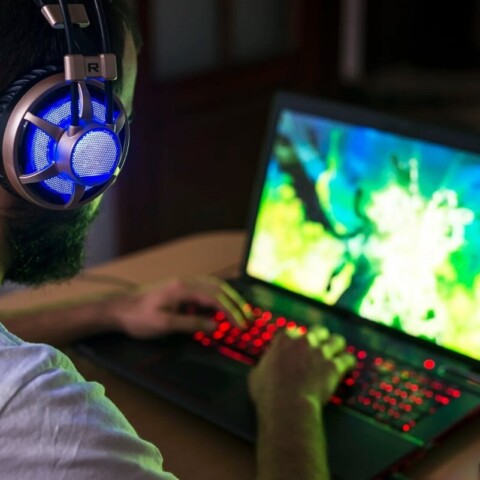 laptop gaming terbaik
