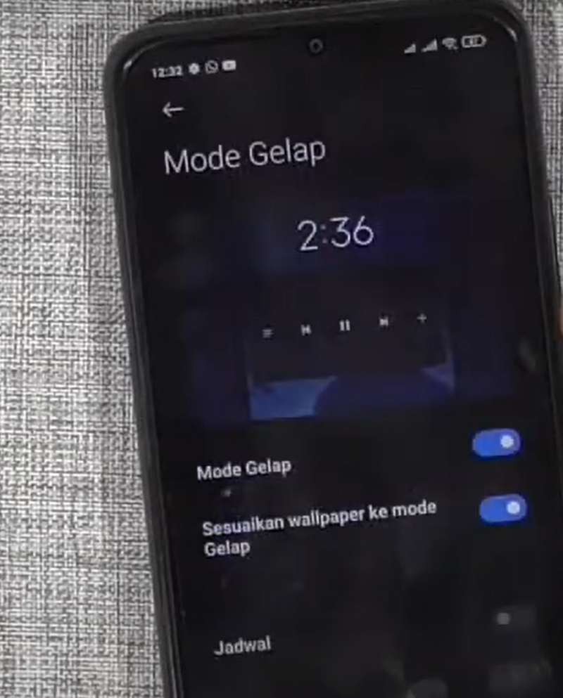 Aktifkan Mode Gelap Xiaomi Lewat Pengaturan 4