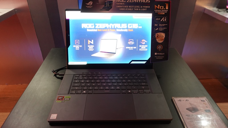 ROG Zephyrus G16 Laptop Gaming AI Paling Tipis