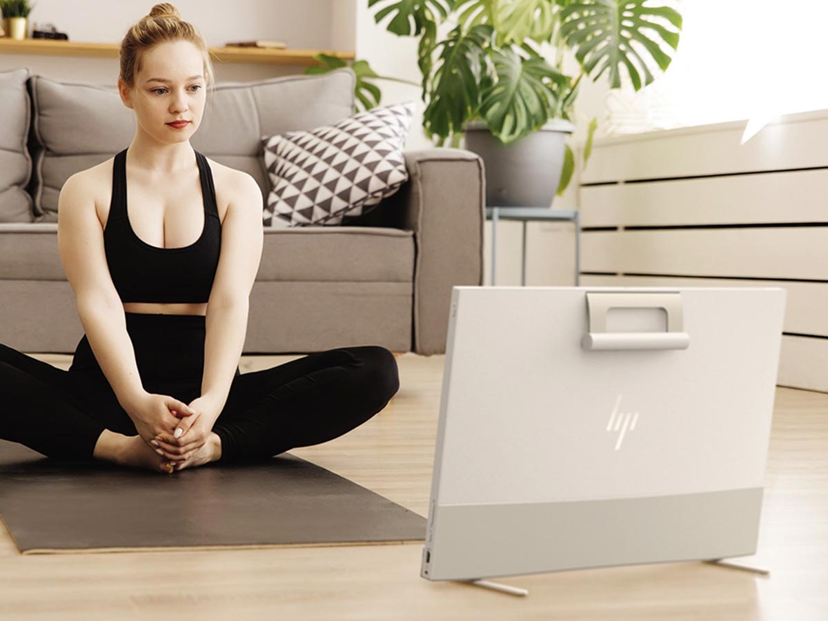 PC AIO HP Envy Move untuk yoga