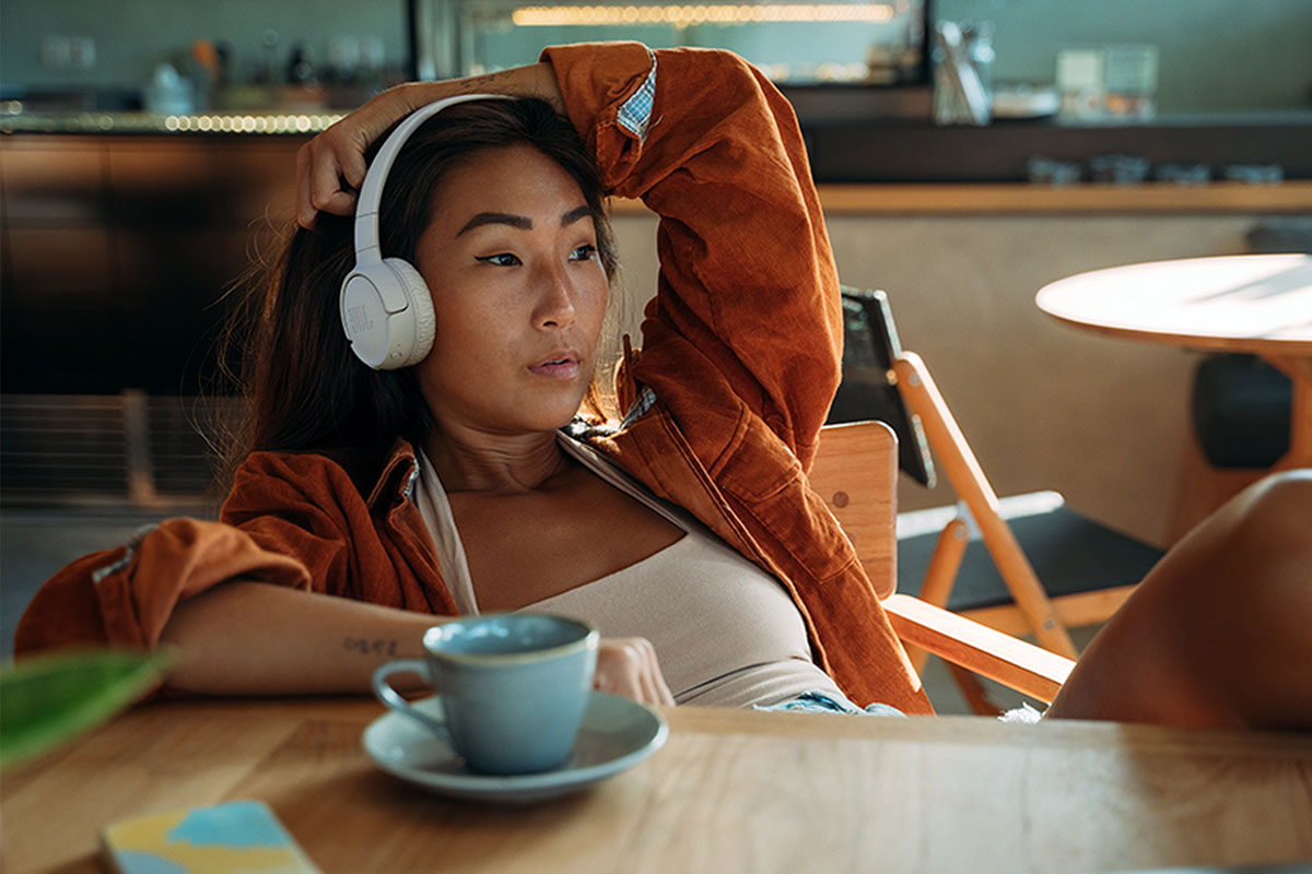 wireless headphone JBL Tune 520BT