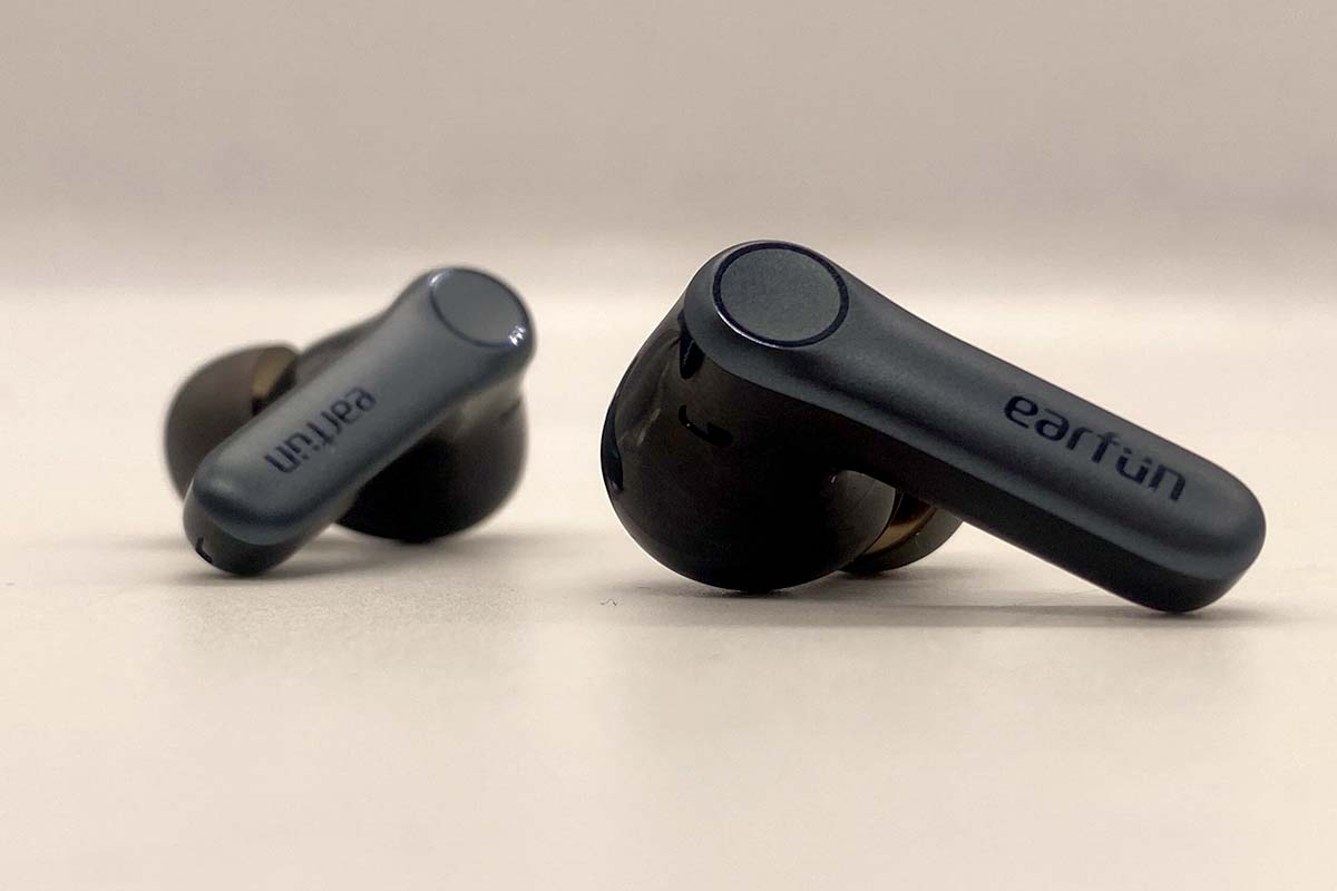 earfun air pro 4 earbuds