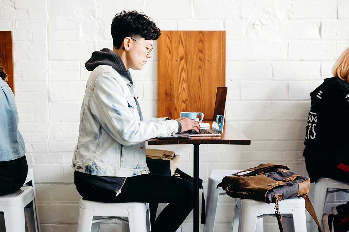 gadget dan aksesori untuk kerja remote