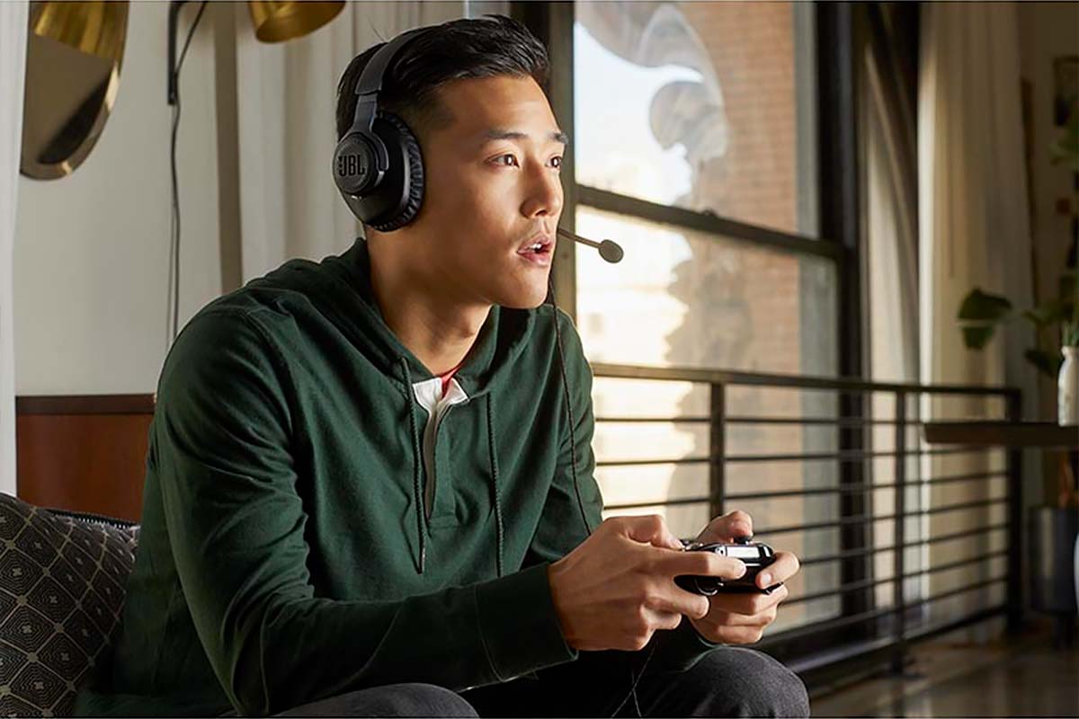 headset gaming JBL Quantum 100